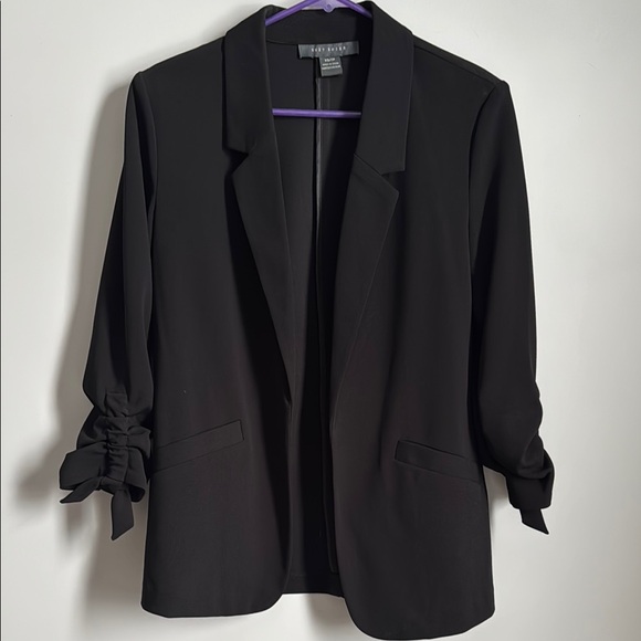 Black Blazer - Picture 1 of 1